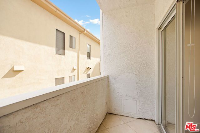 10630 Wilkins Avenue 102, West Los Angeles (los Angeles), CA 90024