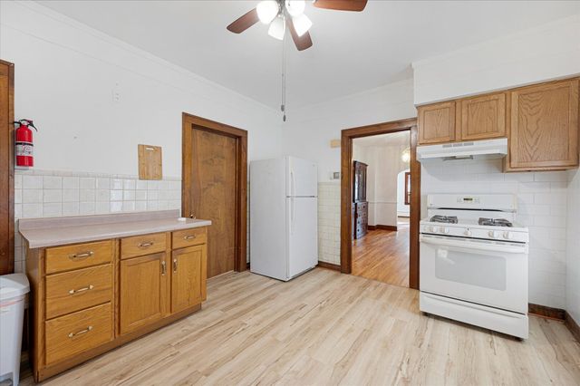 224 28th Avenue, Bellwood, IL 60104