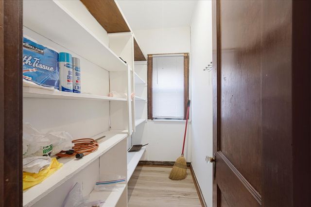 224 28th Avenue, Bellwood, IL 60104