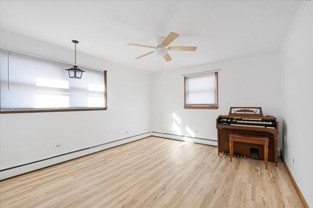 224 28th Avenue, Bellwood, IL 60104