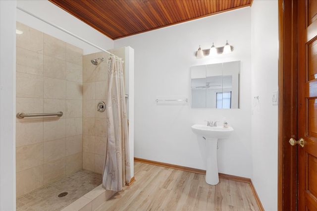 224 28th Avenue, Bellwood, IL 60104