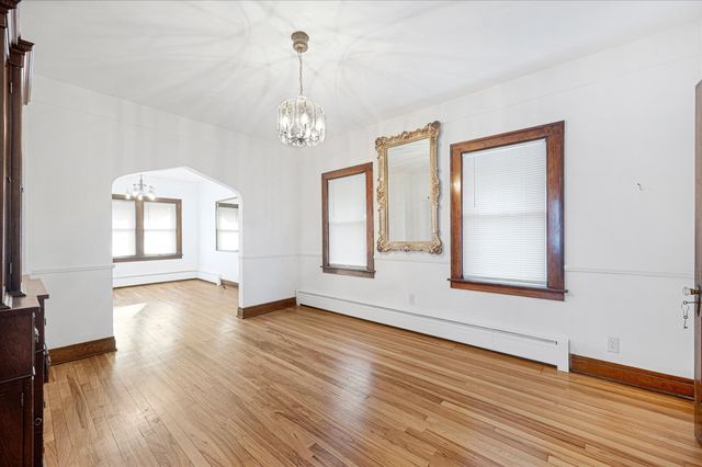 224 28th Avenue, Bellwood, IL 60104