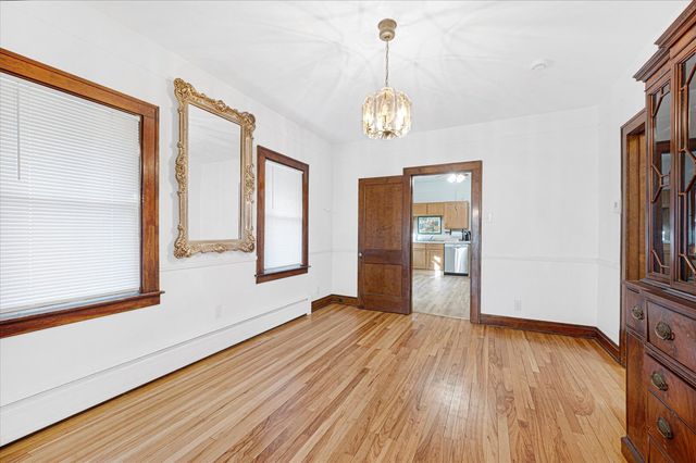 224 28th Avenue, Bellwood, IL 60104