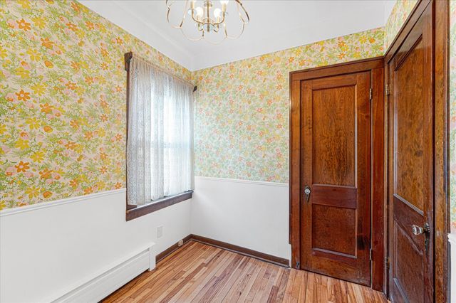 224 28th Avenue, Bellwood, IL 60104