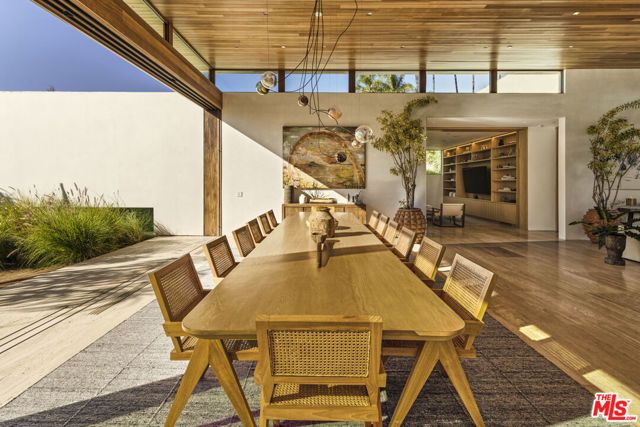28837 Selfridge Drive, Malibu, CA 90265