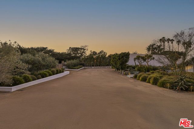 28837 Selfridge Drive, Malibu, CA 90265