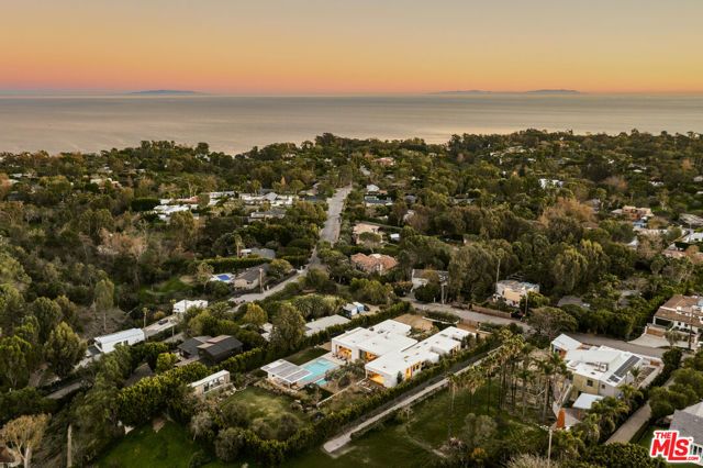 28837 Selfridge Drive, Malibu, CA 90265