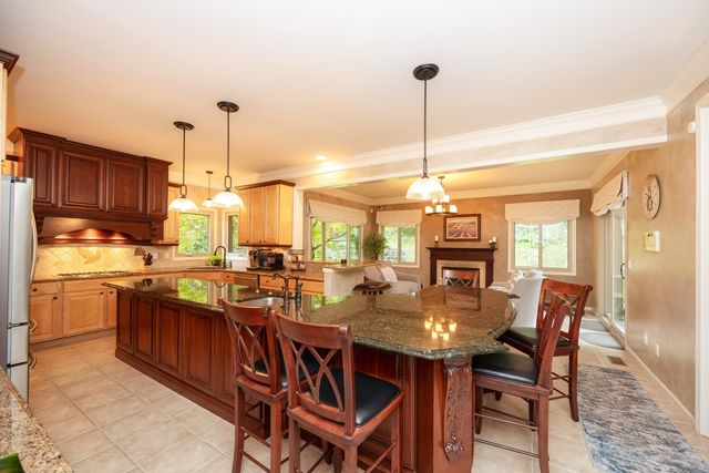 2280 Ivy Hill Drive, Commerce Twp, MI 48382