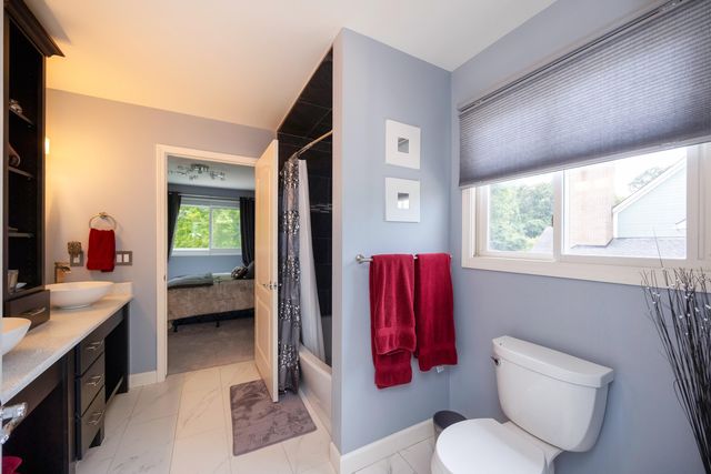 2280 Ivy Hill Drive, Commerce Twp, MI 48382