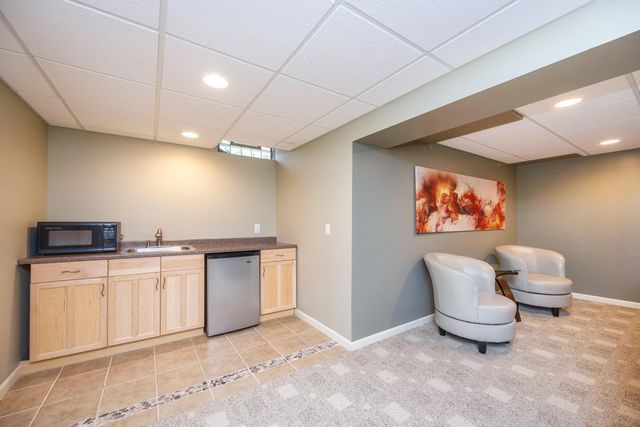 2280 Ivy Hill Drive, Commerce Twp, MI 48382
