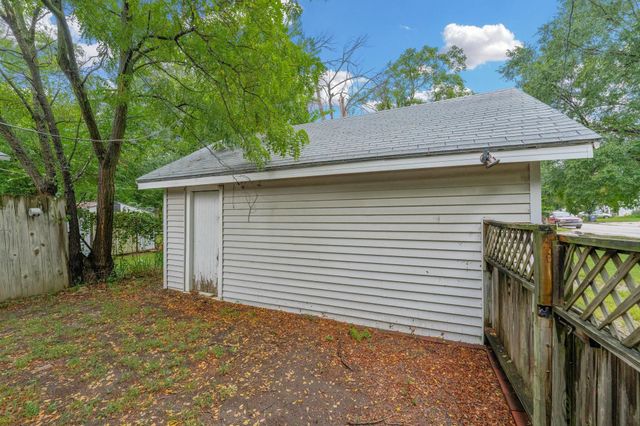 1102 W 17th, Wichita, KS 67203