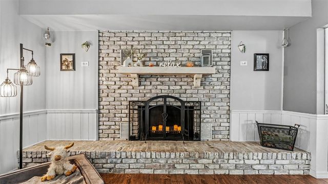 2406 LAKE ELLA ROAD, Fruitland Park, FL 34731