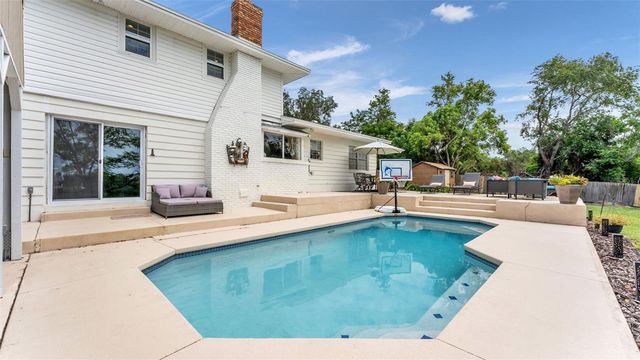 2406 LAKE ELLA ROAD, Fruitland Park, FL 34731