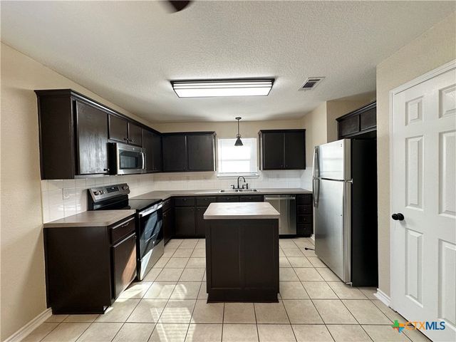 1301 Marlee Circle, Copperas Cove, TX 76522