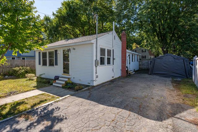 29 Shore Drive, Goffstown, NH 03045