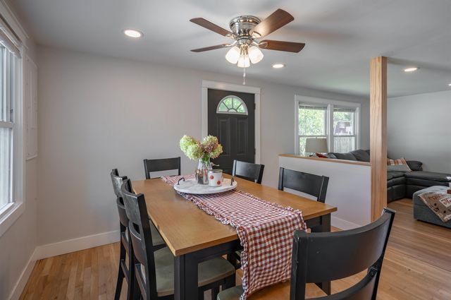 29 Shore Drive, Goffstown, NH 03045