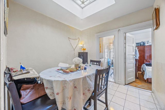 927 E 35th Street, Brooklyn, NY 11210