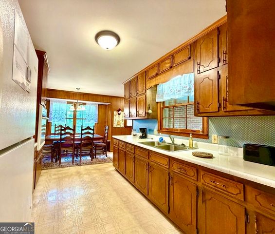 158 Hart Road, Jenkinsburg, GA 30234
