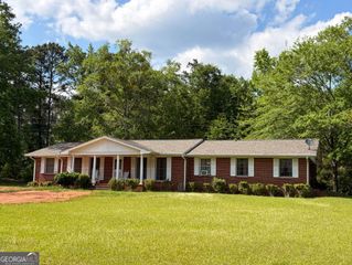 158 Hart Rd., Jenkinsburg, GA 30234