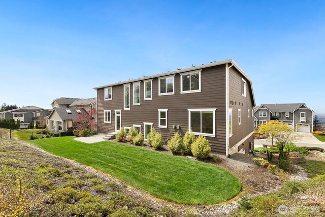 7050 171st Avenue SE, Bellevue, WA 98006
