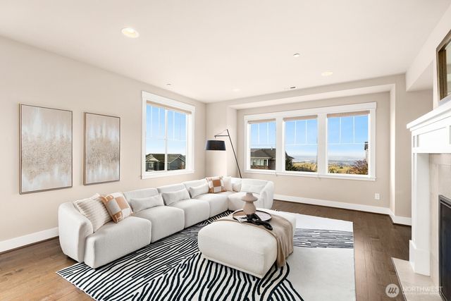 7050 171st Avenue SE, Bellevue, WA 98006