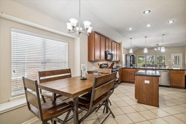 4527 Kenya Manor, Humble, TX 77396