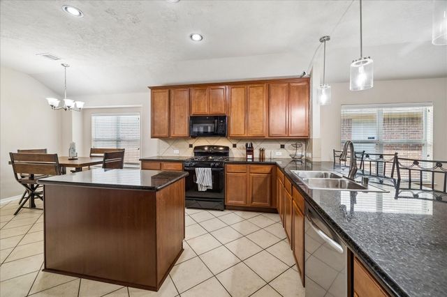 4527 Kenya Manor, Humble, TX 77396