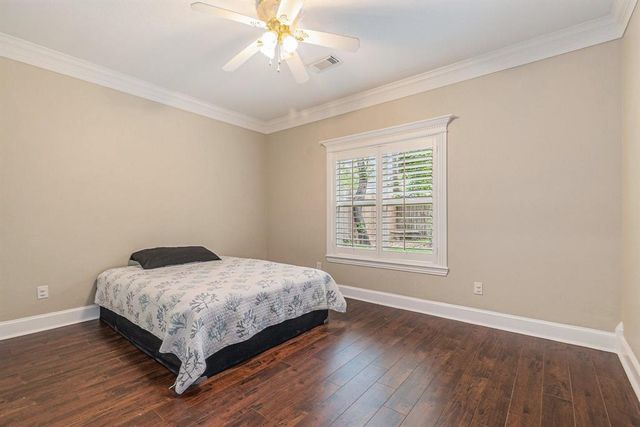 32806 W Westwood Square West Drive, Magnolia, TX 77354
