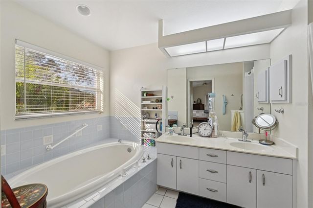 561 VIRIDIAN STREET, Englewood, FL 34223