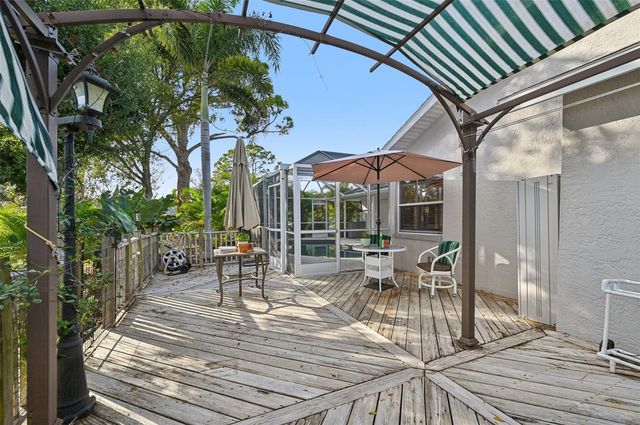 561 VIRIDIAN STREET, Englewood, FL 34223