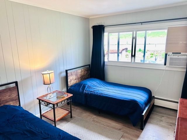 37 Humes Ave, Worcester, MA 01605