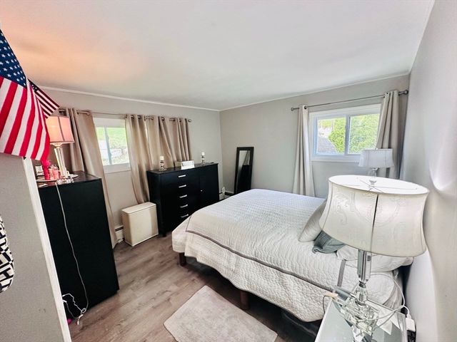 37 Humes Ave, Worcester, MA 01605