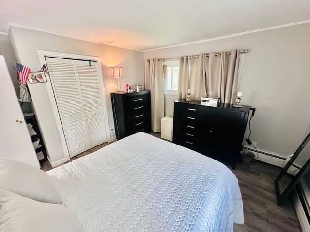 37 Humes Ave, Worcester, MA 01605