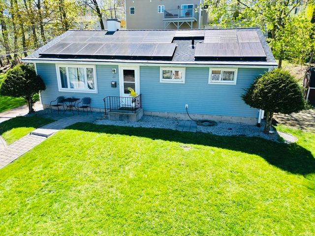 37 Humes Ave, Worcester, MA 01605