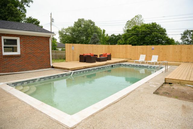 2381 Randolph Court, Lexington, KY 40503