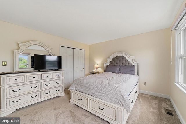 9 TURNER CT, Sewell, NJ 08080