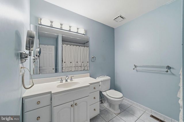 9 TURNER CT, Sewell, NJ 08080