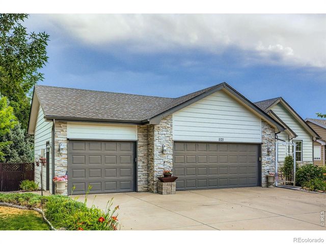 1121 Country Acres Court, Johnstown, CO 80534