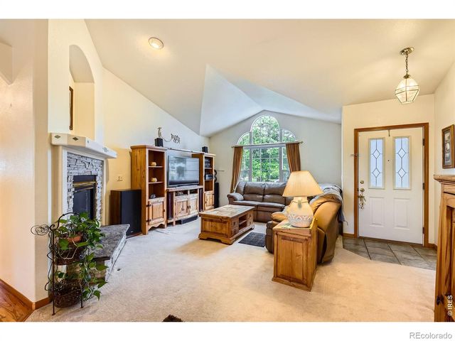 1121 Country Acres Court, Johnstown, CO 80534