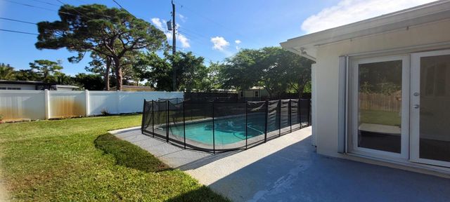 4330 SW 10TH Street, Plantation, FL 33317