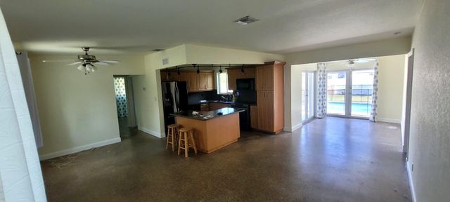 4330 SW 10TH Street, Plantation, FL 33317