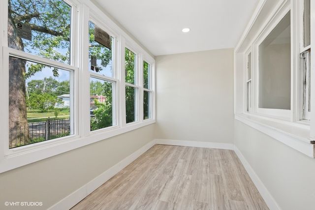 10663 S Champlain Avenue, Chicago, IL 60628