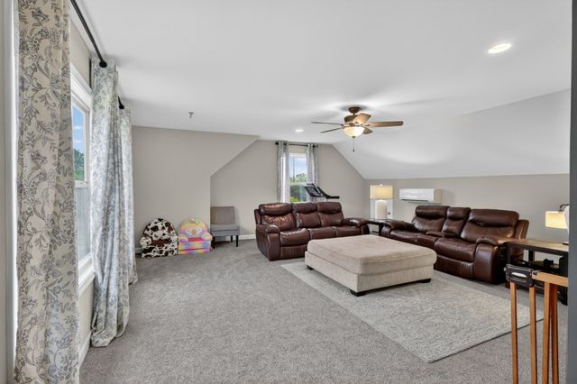 1005 Hiltonwood Blvd, Castalian Springs, TN 37031