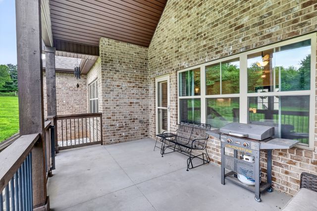 1005 Hiltonwood Blvd, Castalian Springs, TN 37031