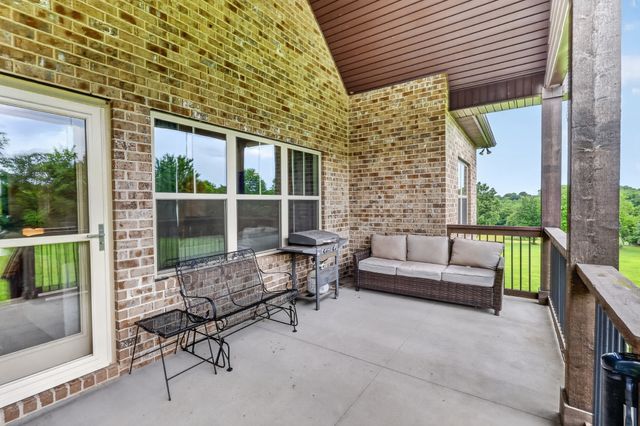 1005 Hiltonwood Blvd, Castalian Springs, TN 37031