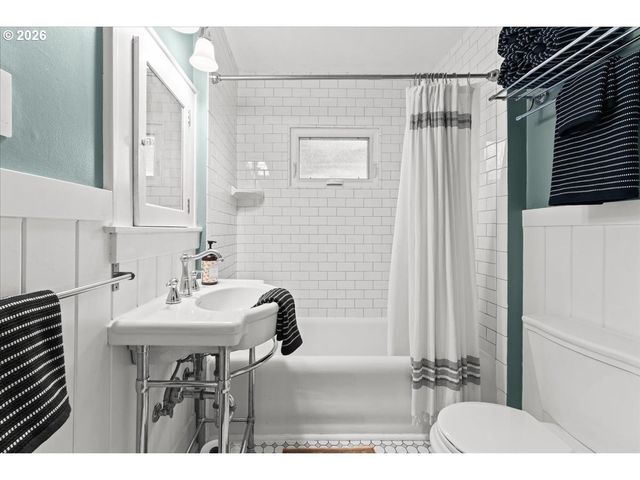 6335 N WILLIAMS Ave, Portland, OR 97217