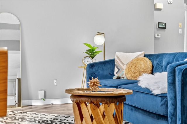 3645 S Ridgecrest Avenue, Springfield, MO 65807