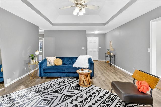 3645 S Ridgecrest Avenue, Springfield, MO 65807