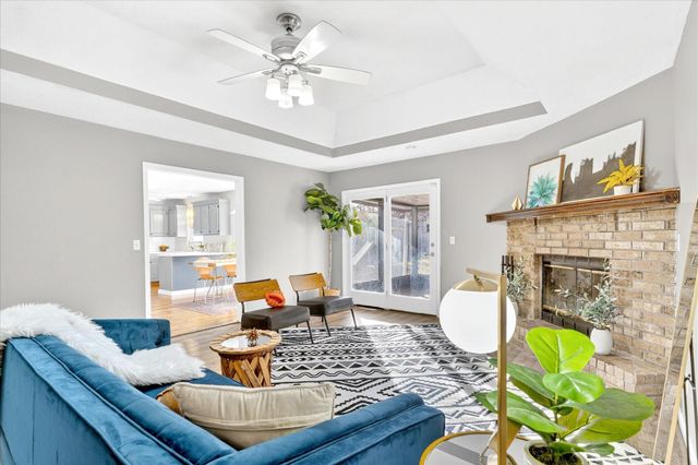 3645 S Ridgecrest Avenue, Springfield, MO 65807