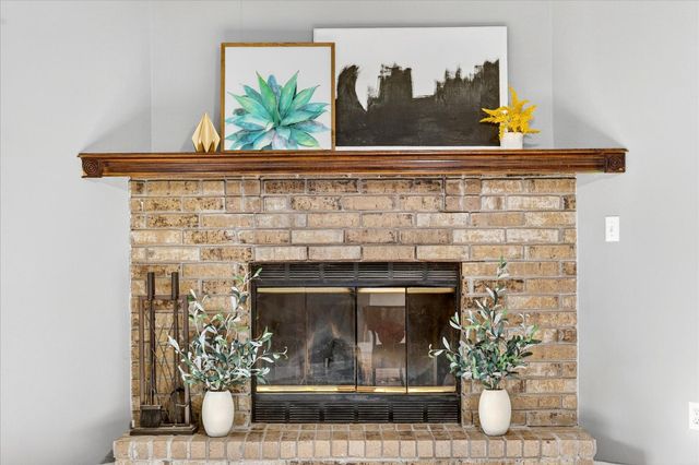 3645 S Ridgecrest Avenue, Springfield, MO 65807